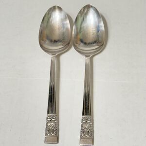 2 Oneida Community CORONATION 8-1/4" Serving Spoons Silverplate